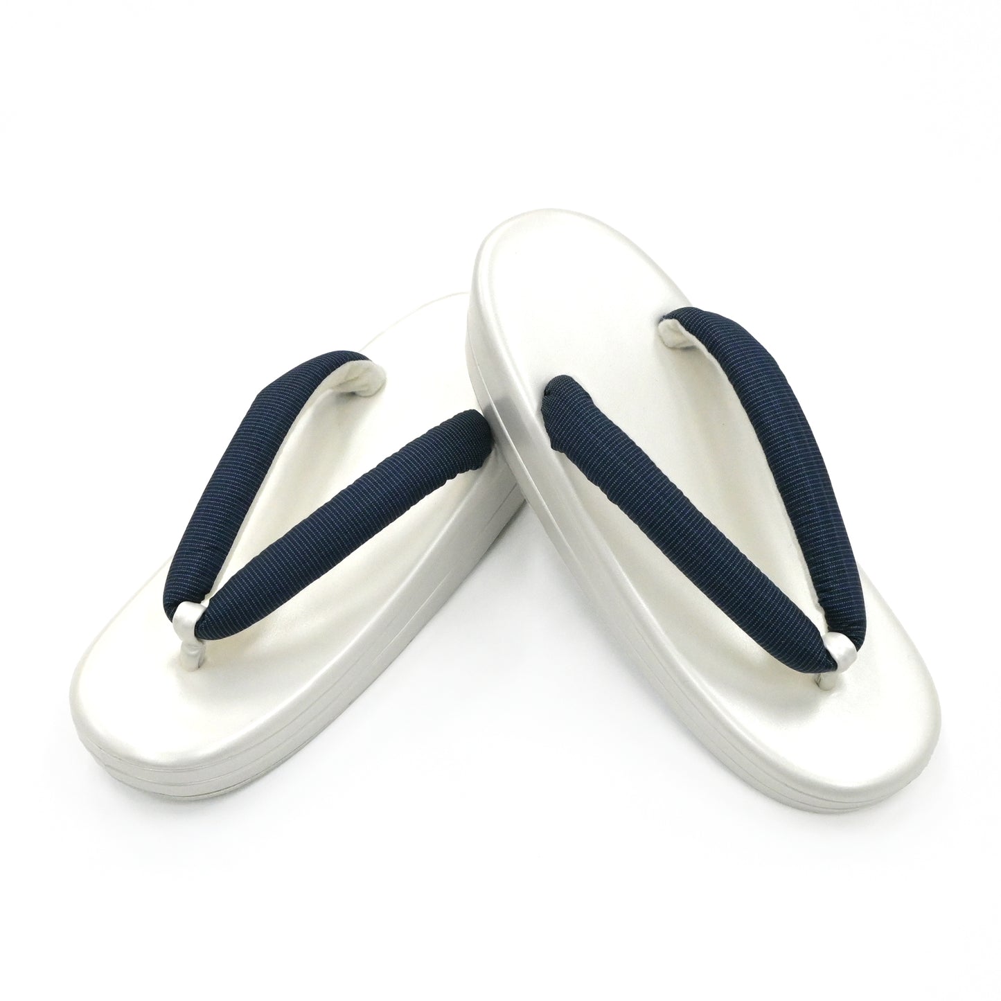 カジュアル草履 大島紬花緒 ホワイト フリーサイズ 小判型