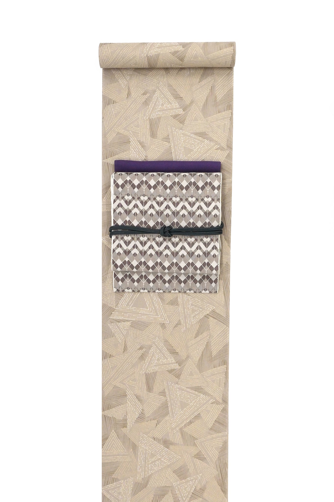 おしゃれ八寸なごや帯 仕立て上がり ジグザグタイル 生成り色