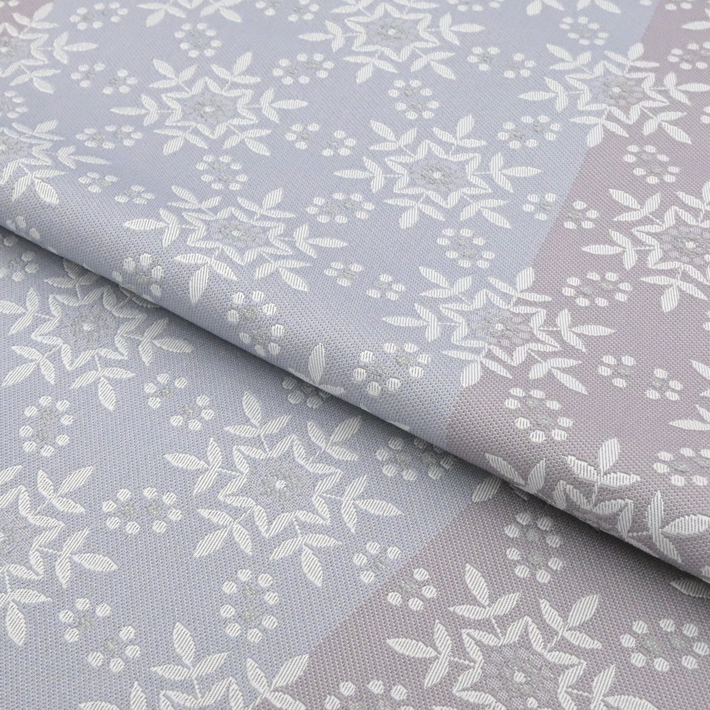 おしゃれ八寸なごや帯 仕立て上がり 南天華紋 霞色