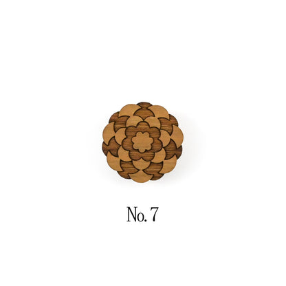 【くるみ細工】木製帯留め -花柄-