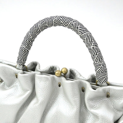 本革がま口ハンドバッグ Shrink-Leather シルバー