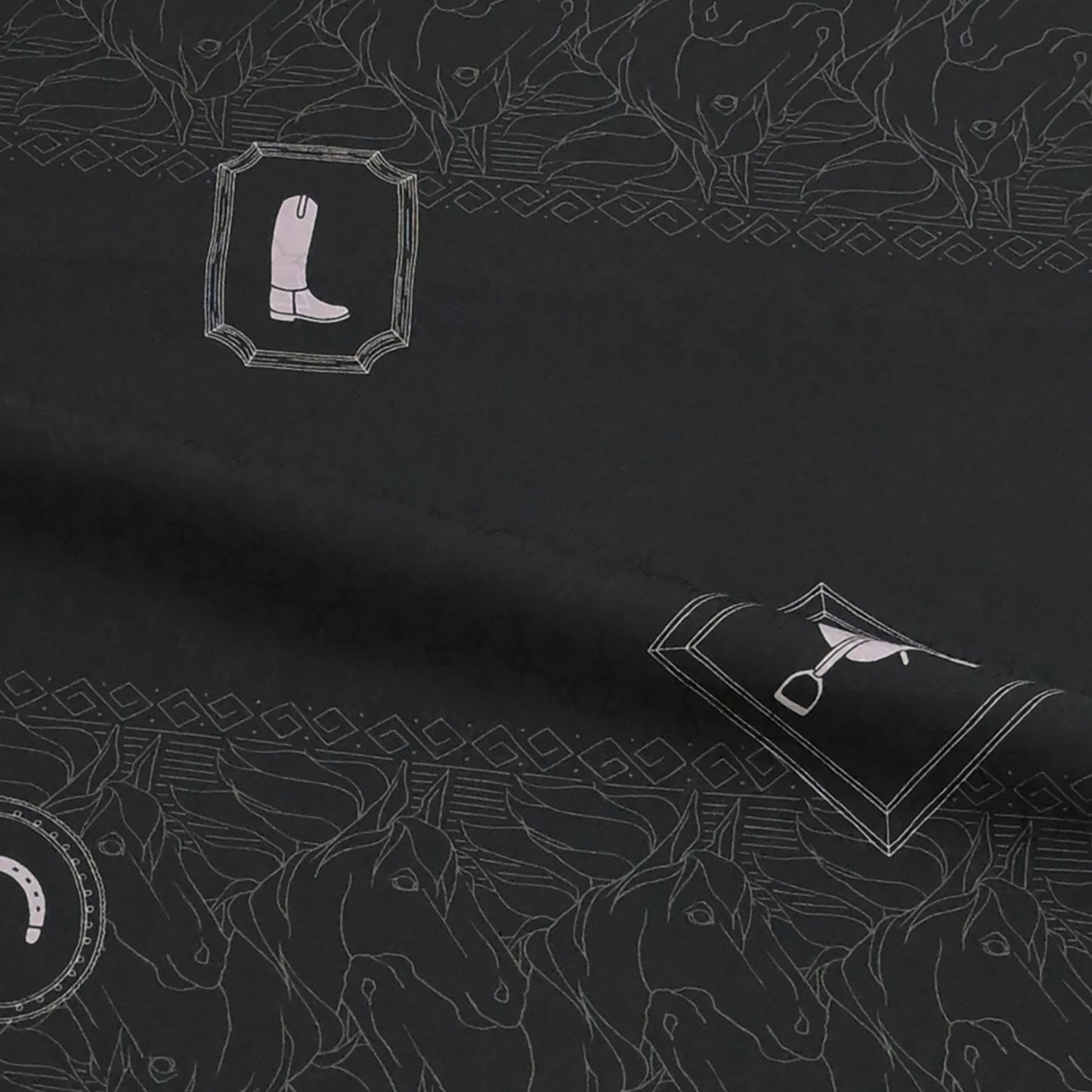 東レシルック 長襦袢 fuku-inner 「ホースパーク」ブラック