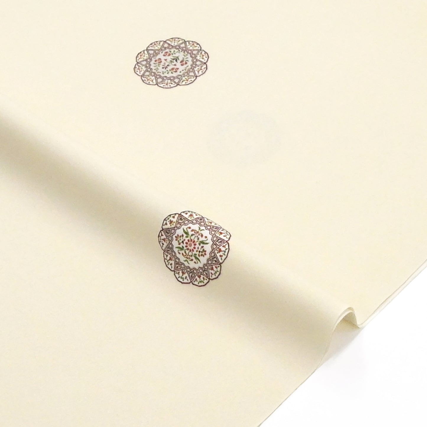 東レシルック≪美來≫ 小紋 華紋-練色 【袷・単衣用】