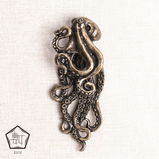 【数-SUU-】根付・帯飾り「蛸」ゴールド