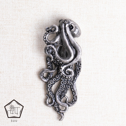 【数-SUU-】根付・帯飾り「蛸」ガンメタ