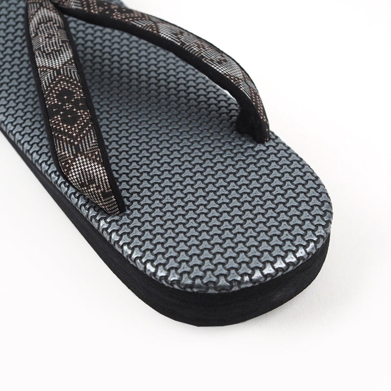 【Kimono-Factory-nono】男物本場大島紬カフェ草履 菱屋カレンブロッソ ZETTA 毘沙門亀甲/メタリックシルバー F-8 #紳士/メンズ