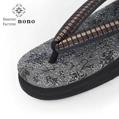 【Kimono-Factory-nono】菱屋カレンブロッソ 本場大島紬カフェ草履 唐草/グレー F-11 #女性用 #Sサイズあり