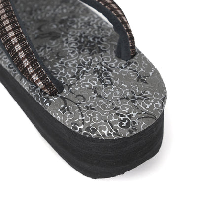 【Kimono-Factory-nono】菱屋カレンブロッソ 本場大島紬カフェ草履 唐草/グレー F-11 #女性用 #Sサイズあり