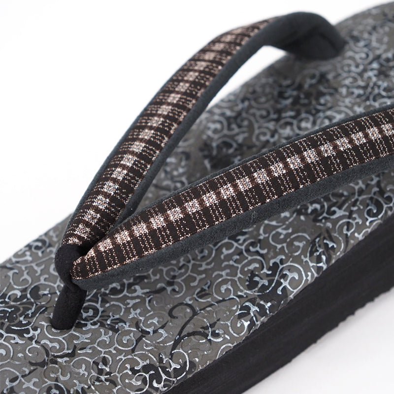 【Kimono-Factory-nono】菱屋カレンブロッソ 本場大島紬カフェ草履 唐草/グレー F-11 #女性用 #Sサイズあり