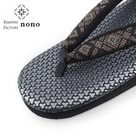【Kimono-Factory-nono】菱屋カレンブロッソ 本場大島紬カフェ草履 毘沙門亀甲/メタリックシルバー F-3 #女性用