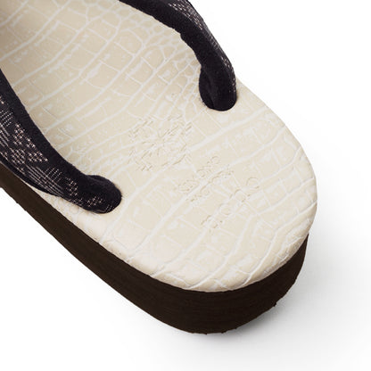 【Kimono-Factory-nono】菱屋カレンブロッソ 本場大島紬カフェ草履 クロコ/オフホワイト G-57 #女性用