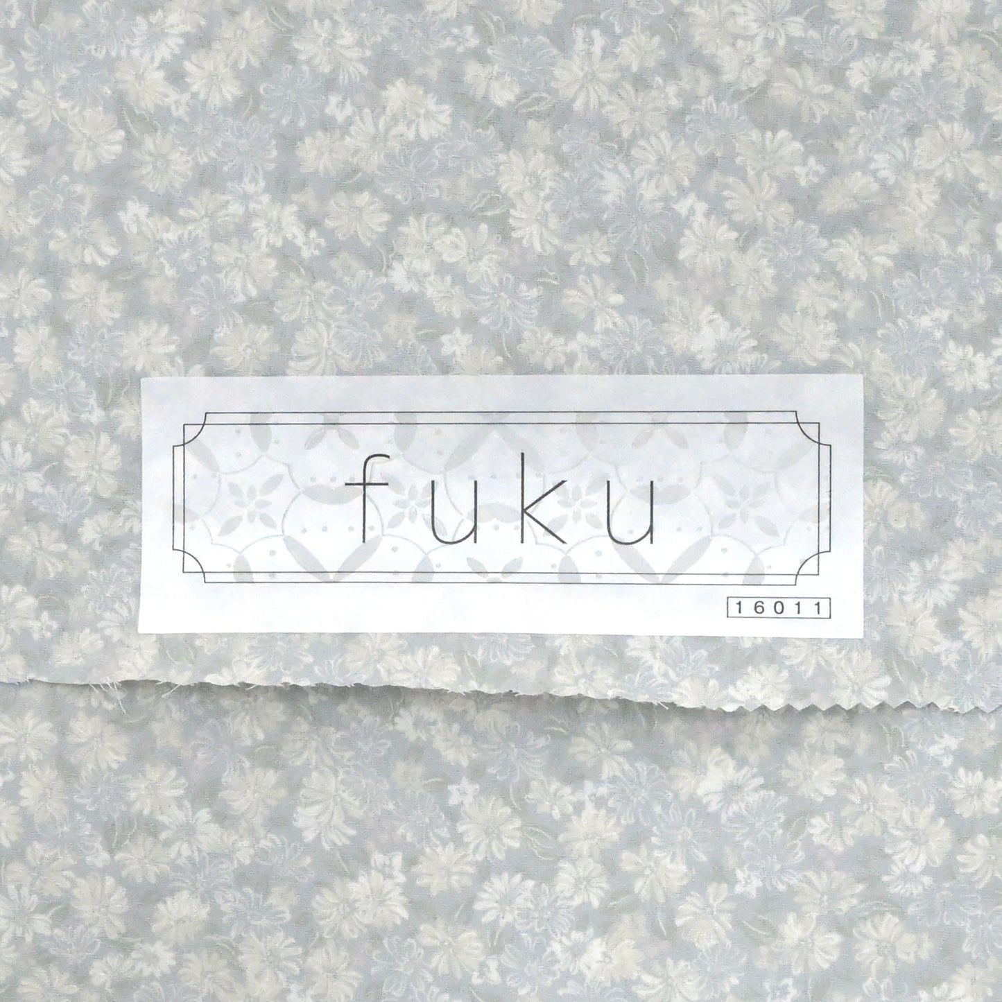 東レシルック 小紋 ～fuku～「花尽くし」 ボタニカル 薄灰緑　※袷・単衣用※　☆単衣仕立て代が無料☆秋支度応援キャンペーン開催中！